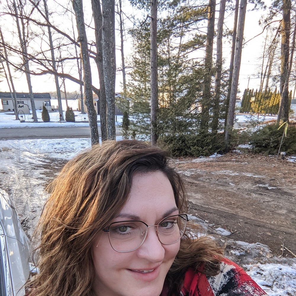 Meet your Posher, Becky